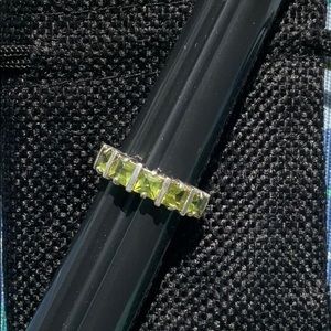 Vintage Sterling Silver and Peridot ring